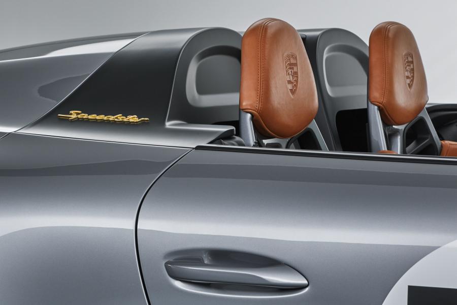 Детали экстерьера Porsche 911 Speedster Concept (991) 2018 года  (фото 16 из 18)